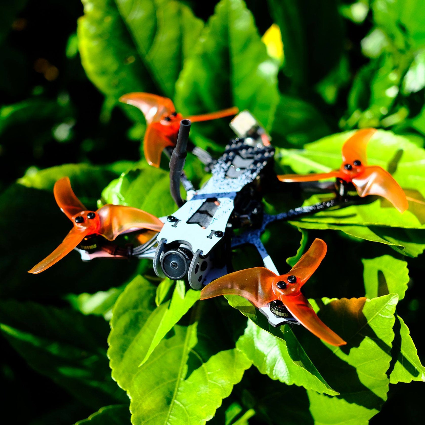 EMAX Tinyhawk II Freestyle FPV - Racing Drone F4 7000KV RunCam Nano2 700TVL 37CH 25-100-200mW VTX 2S FrSky BNF Quadcopter 5 EMAX Tinyhawk II Freestyle FPV - Racing Drone F4 7000KV RunCam Nano2 700TVL 37CH 25-100-200mW VTX 2S FrSky BNF Quadcopter — изображение 5