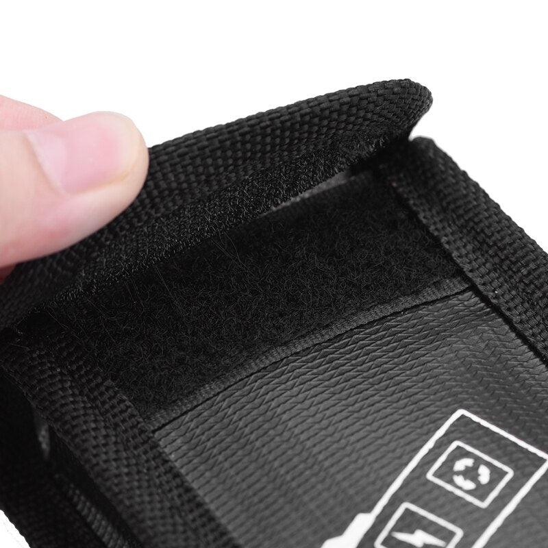 LiPo Battery Safe Bag for DJI MINI 3 PRO Drone - Explosion-proof Protective Bag Battery Storage Case for MINI 3 Accessories 3 LiPo Battery Safe Bag for DJI MINI 3 PRO Drone - Explosion-proof Protective Bag Battery Storage Case for MINI 3 Accessories - Image 7
