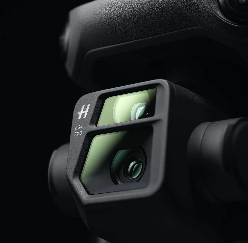 DJI Mavic 3 - Camera, the DJI Mavic 3 drone offers a 15-kilometer transmission range . you can