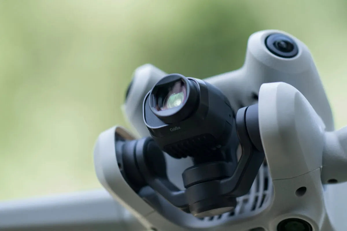 DJI Mini 4 Pro Wide Angle Lens Filter, In The Box Wide-Angle Lens  1 Specifications Weight: 2.3 g