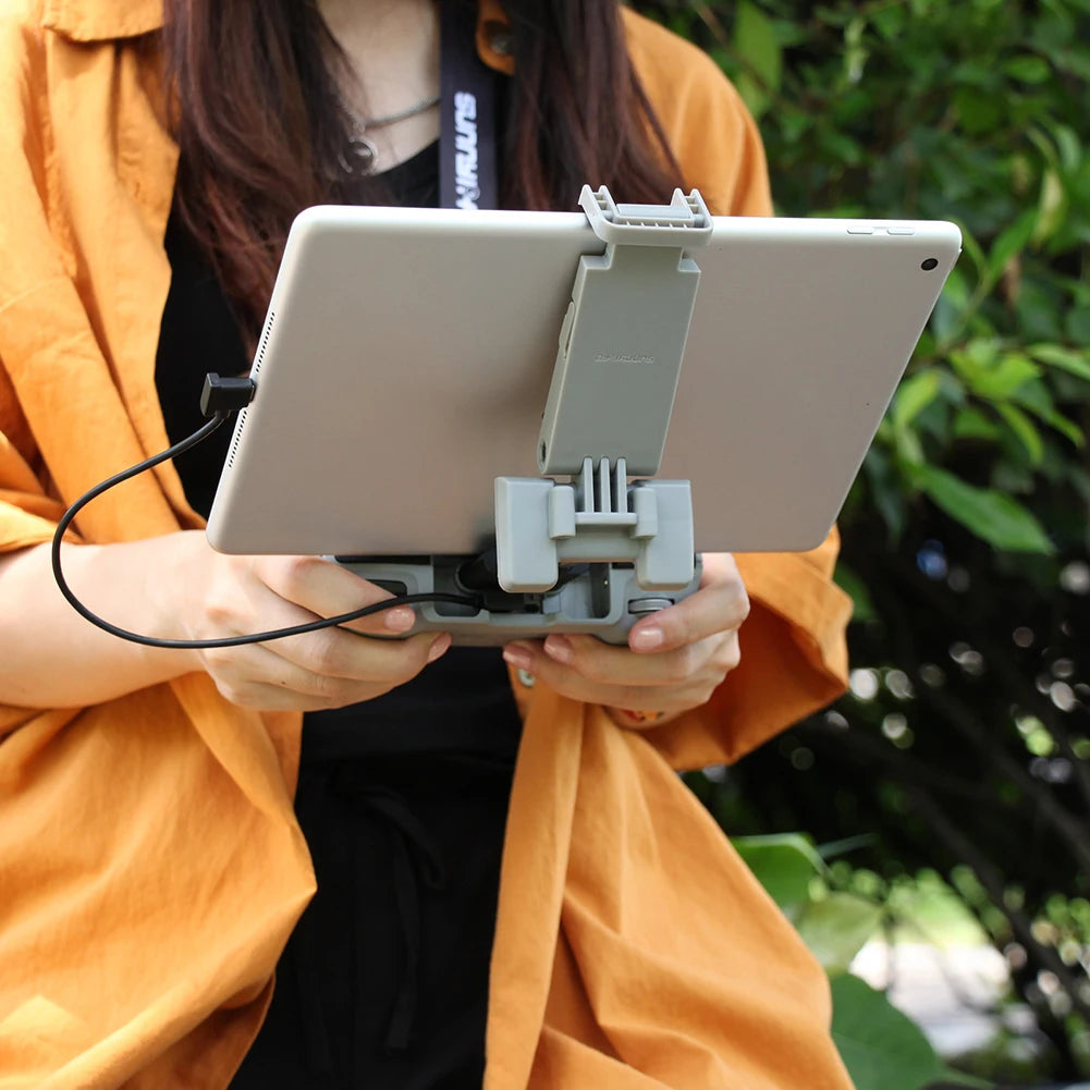 the upper and lower two foldable card points are compatible with tablets of various sizes such as 7.