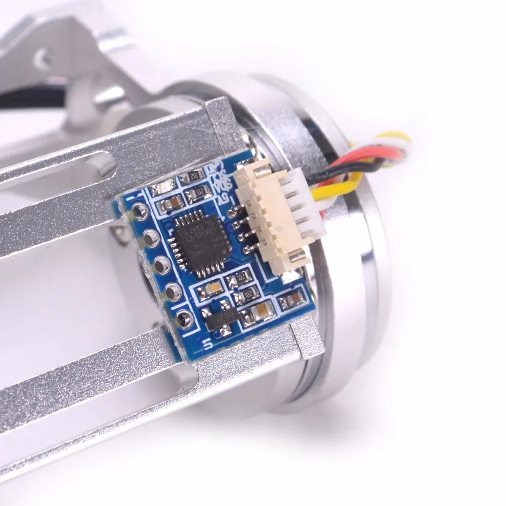 1:When receive the gimbal, first install the camera, then supply the power