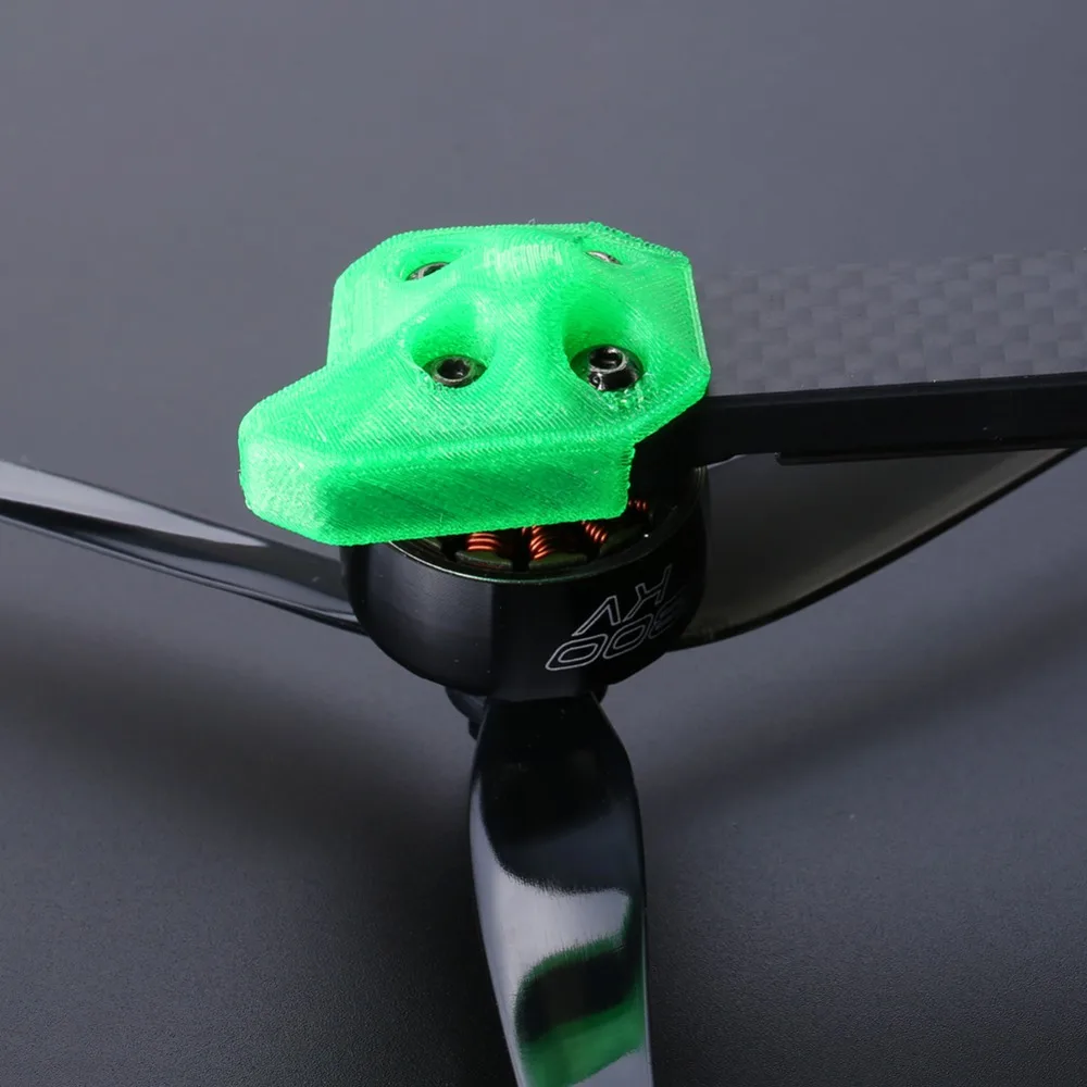 Дрон iFlight TITAN XL5 FPV — аналоговый, 250 мм, 5 дюймов, 4S 6S BNF с камерой RaceCam R1 Mini, 2,1 мм/стек BLITZ F7 45A/XING 2208 12 iFlight TITAN XL5 FPV Drone, the drone supports customization, allowing you to fine-tune settings to suit your flying style
