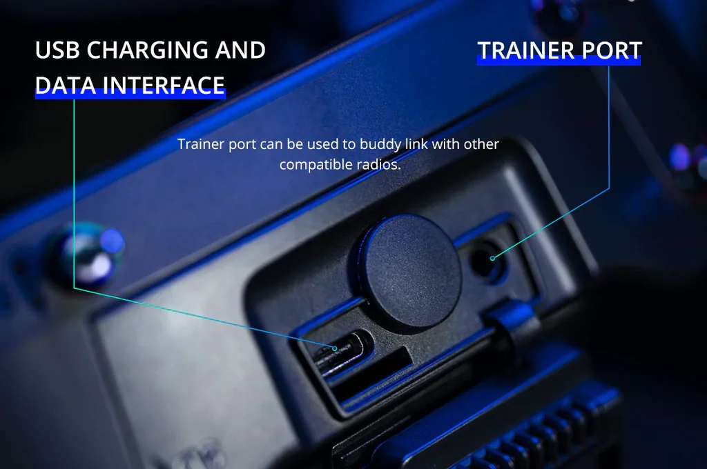 РадиоМастер Т8 Лайт В2 9 USB CHARGING AND TRAINER PORT DATA INTERFACE Trainer