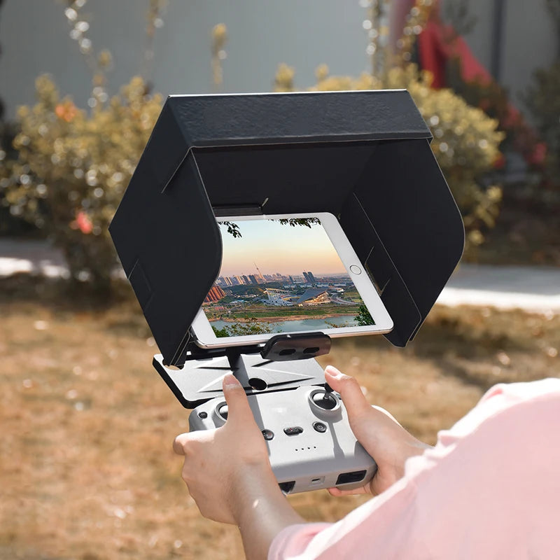 طوي هاتف لوحي الشمس الظل ل DJI Mavic 3/Air 2/2S/Mini 2/MINI 3 PRO Drone التحكم عن بعد حامل قصاصة حامل الملحقات 11 the remote control hood protects the smartphone screen in strong lighting conditions, reduces gla