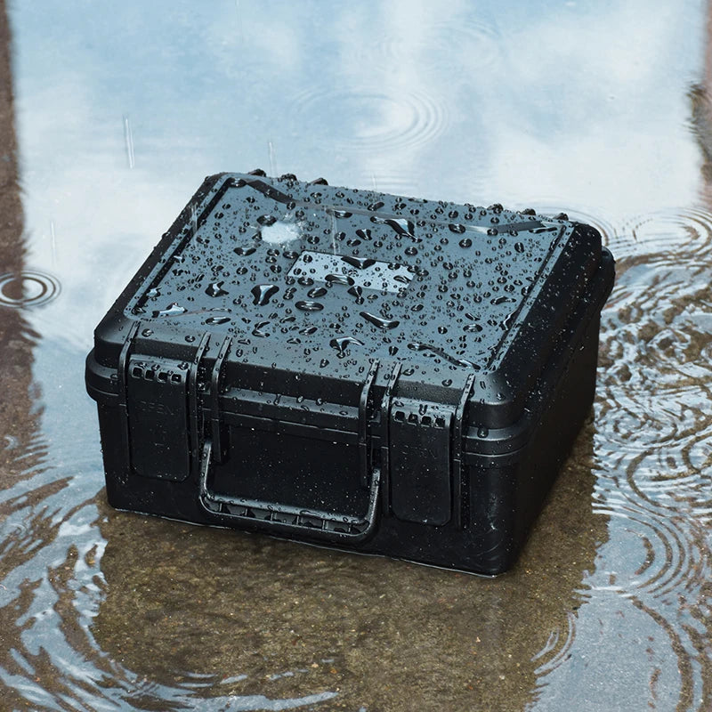 Effectively alleviate the impact of external forces, the waterproof hard shell is safe, and the