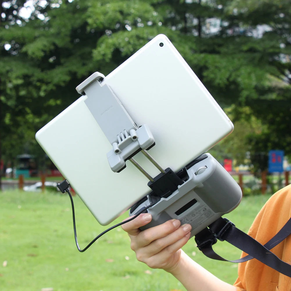 the upper and lower two foldable card points are compatible with tablets of various sizes such as 7.