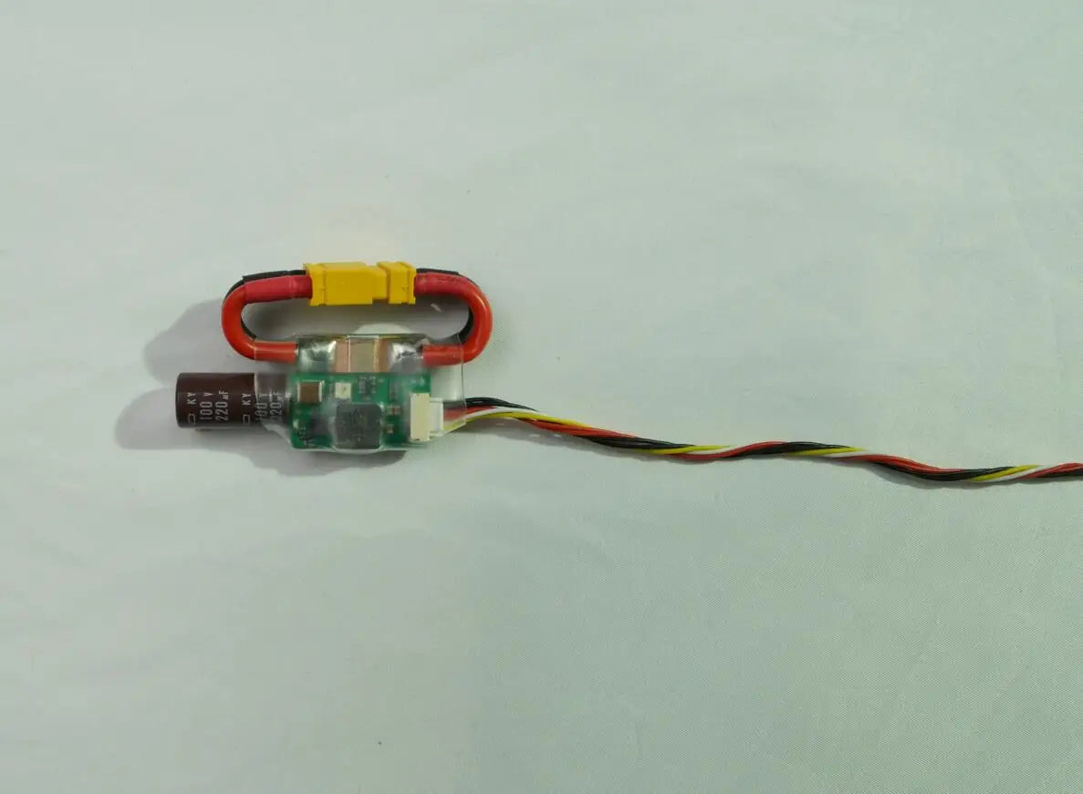 PIX flight control ADC maximum detection voltage of 3.3, so the maximum can only