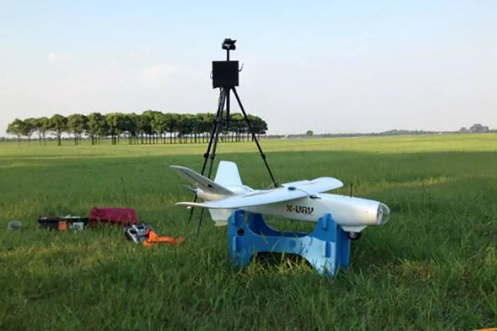 طائرة X-UAV Talon EPO 1718 مم جناحيها على شكل حرف V إصدار أبيض FPV طائرة شراعية طائرة RC 11 this version 2 of the Talon has strengthened plywood wing saddle carbon support parts . additional