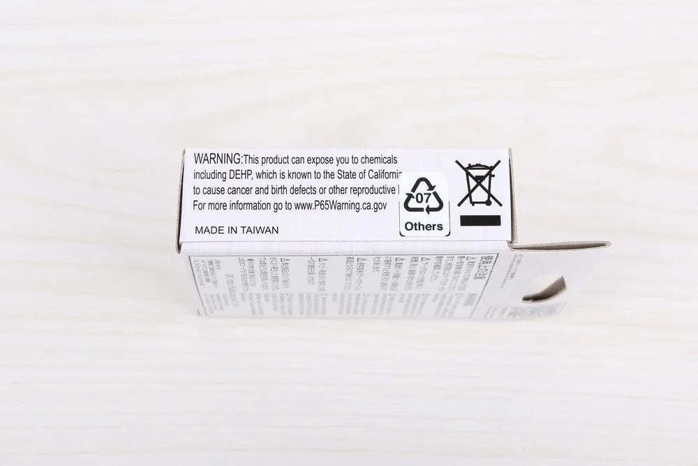 Futaba S-u300 Universal Standard Digital Servo, DEHP; known to the State of Californi" to cause and birth defects or