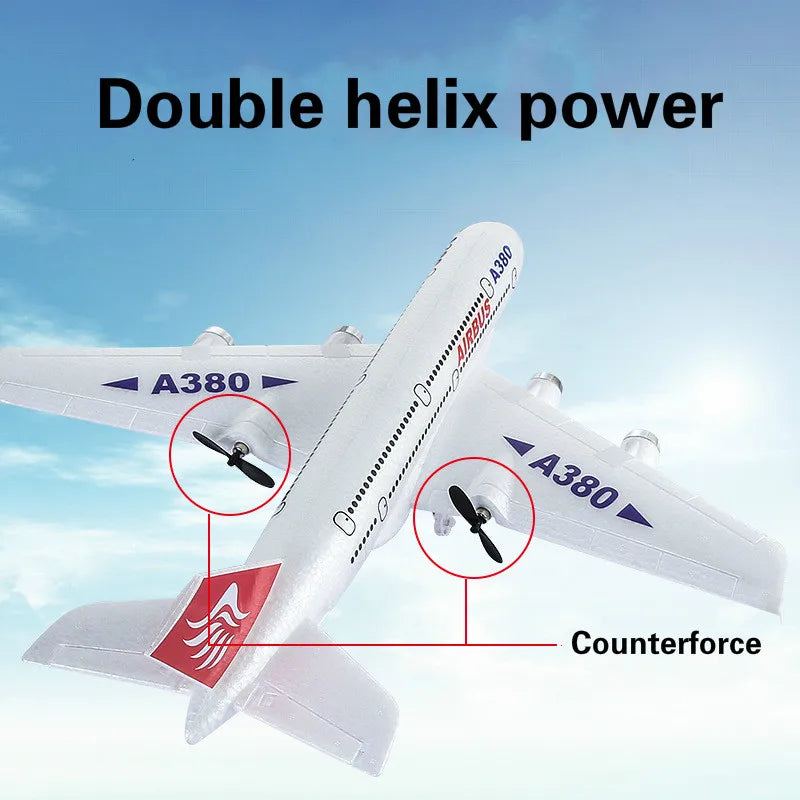 طائرة ايرباص A380 بوينغ 747 RC - لعبة التحكم عن بعد 2.4G طائرة ثابتة الجناح جيروسكوبية نموذج طائرة خارجية مع محرك هدية للأطفال 12 Airbus A380 Boeing 747 RC Airplane, the lithium battery is placed in the battery compartment of the remote control to prevent damage during transportation