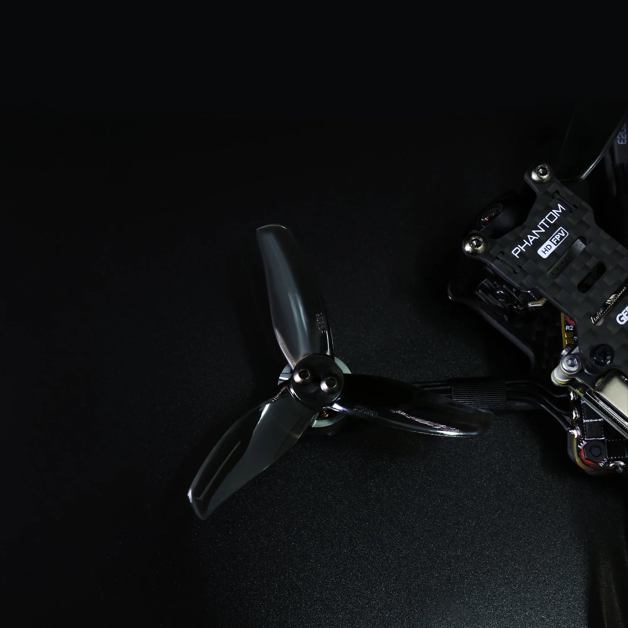 GEPRC SMART HD Toothpick, it can achieve a flying experience similar with 5-inch FPV . because of its