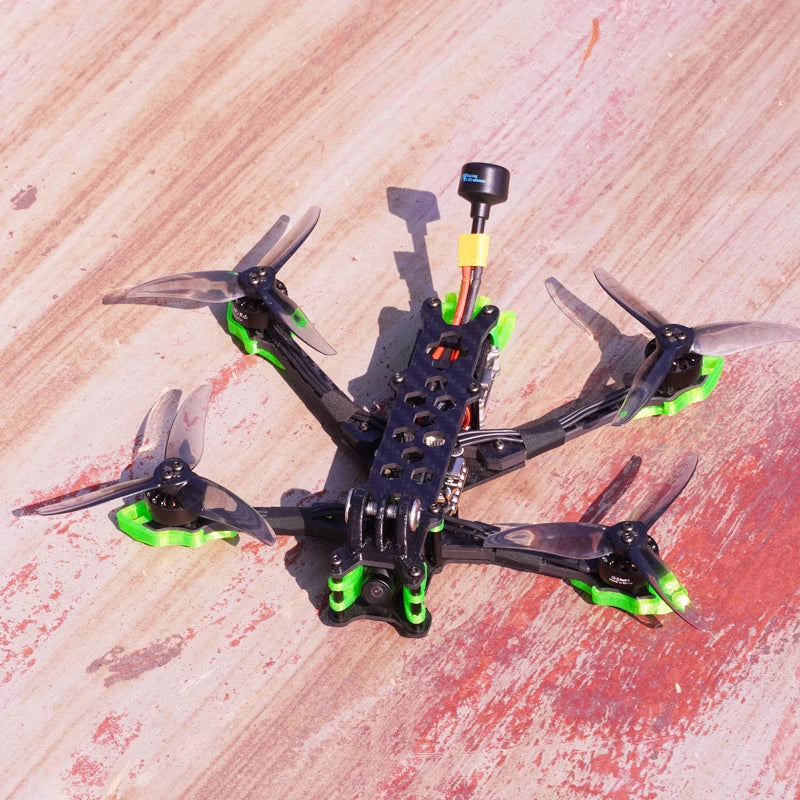 TCMM Avenger 3.5 Inch Racing Drone, dotato di 20A ESC e 1404-4000kv motore