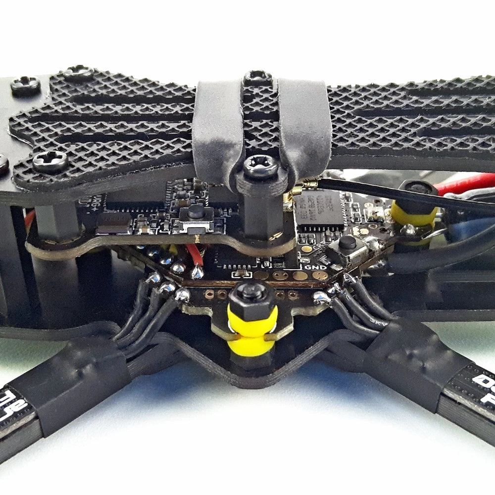 داروين FPV Baby Ape/Pro 142 مللي متر 3 بوصة 2-3S FPV Racing RC الطائرة بدون طيار PNP كوادكوبتر F4 FC 15A AIO ESC 1104 موتور 5.8G VTX 700TVL كاميرا 17 1x Baby Ape/Pro 142mm 3" FPV Drone Color: