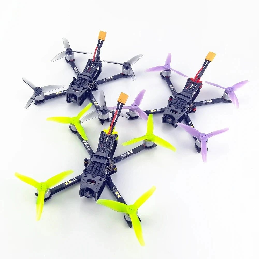 DarwinFPV Baby Ape Pro FPV Drone, the flight controller integrates an OSD (On-Screen Display) for real-