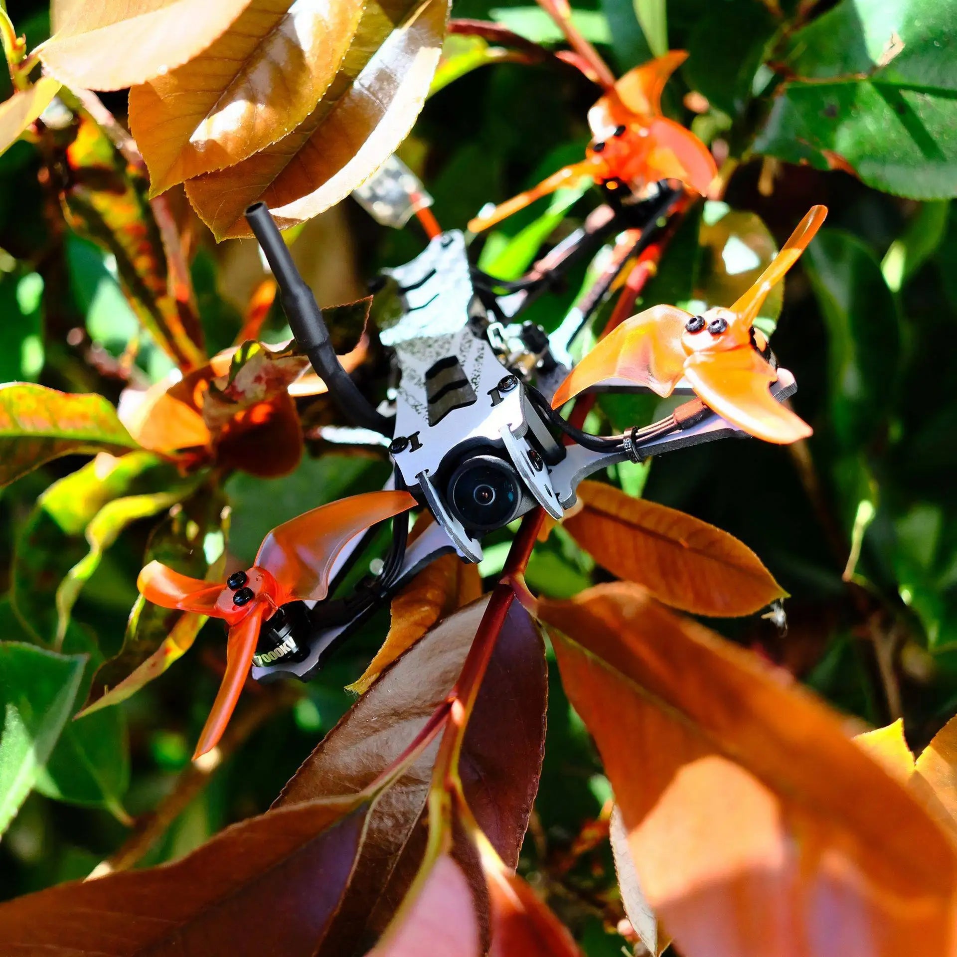 EMAX Tinyhawk Freestyle, integrated RunCam Nano 2 camera captures sharp and vivid video footage with its 700TVL