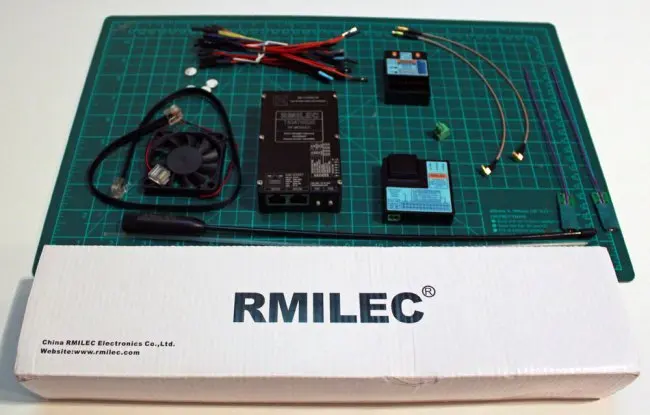RMILEC T4047NB20 UHF - NB20 v2 20 قناة 5 وات 433 ميجا هرتز نظام UHF مع جهاز استقبال لأجهزة الراديو JR/Futaba 8