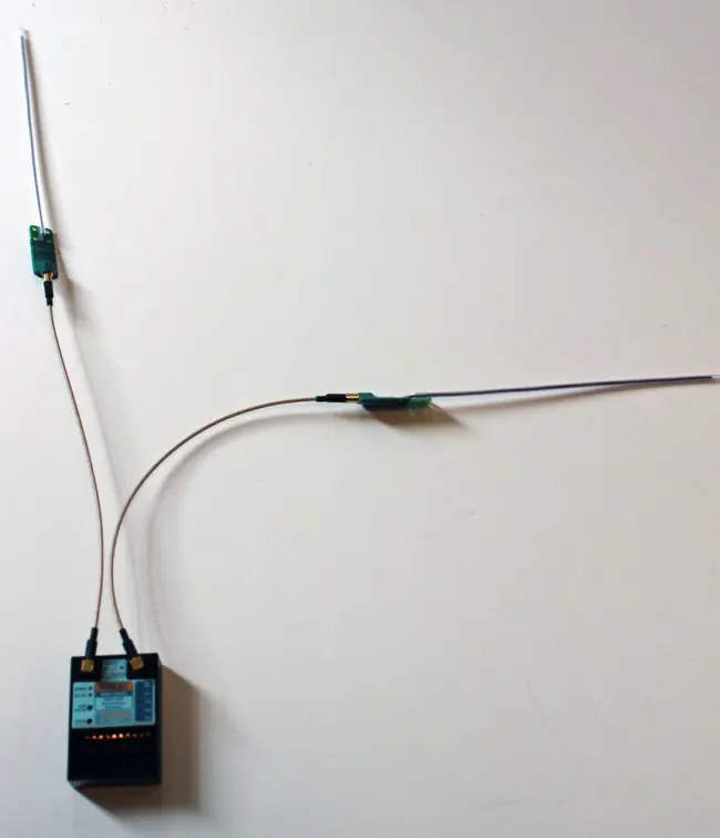RMILEC T4047NB20 UHF - NB20 v2 20 قناة 5 وات 433 ميجا هرتز نظام UHF مع جهاز استقبال لأجهزة الراديو JR/Futaba 12