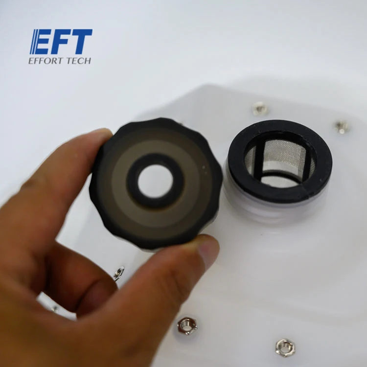 EFT Water Tank SPECIFICATIONS Wheelbase : Screws Use :